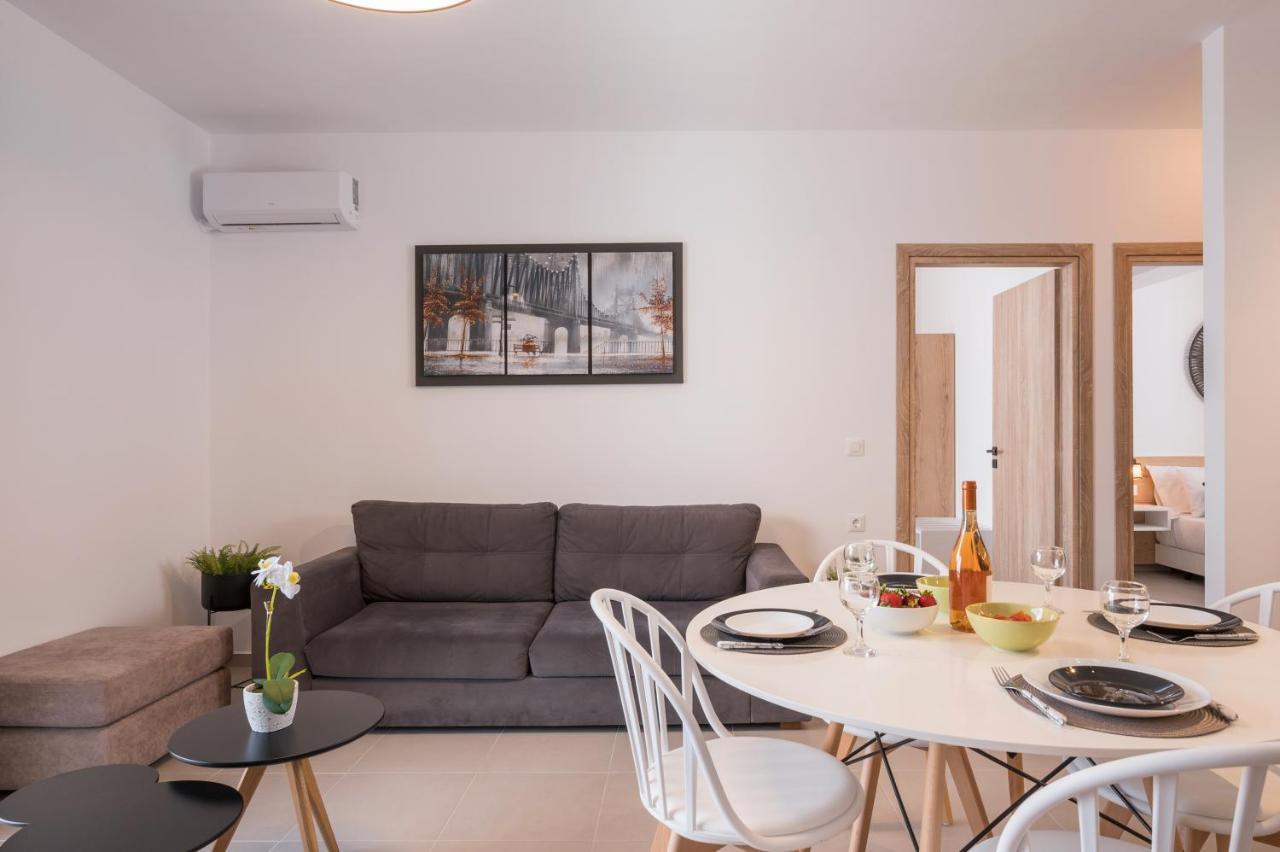 Indigo Blue Seaside Deluxe Apartments Kíssamos Zewnętrze zdjęcie