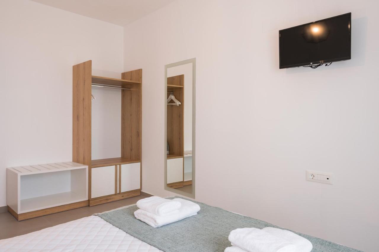 Indigo Blue Seaside Deluxe Apartments Kíssamos Zewnętrze zdjęcie