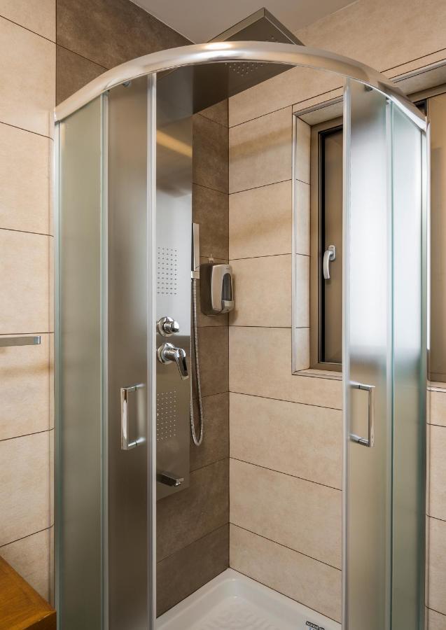 Indigo Blue Seaside Deluxe Apartments Kíssamos Zewnętrze zdjęcie