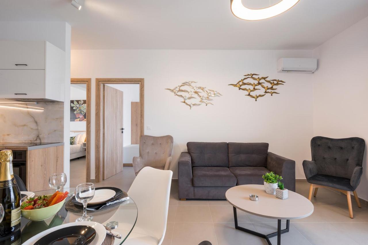 Indigo Blue Seaside Deluxe Apartments Kíssamos Zewnętrze zdjęcie