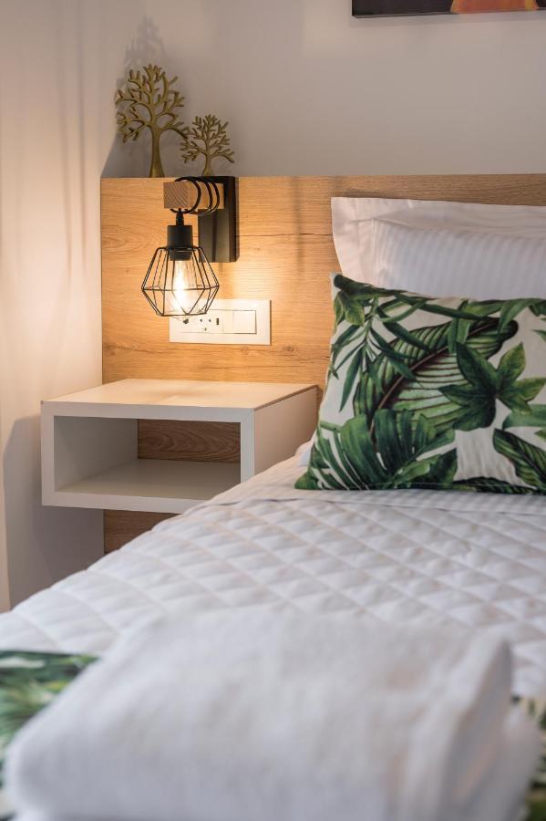 Indigo Blue Seaside Deluxe Apartments Kíssamos Zewnętrze zdjęcie