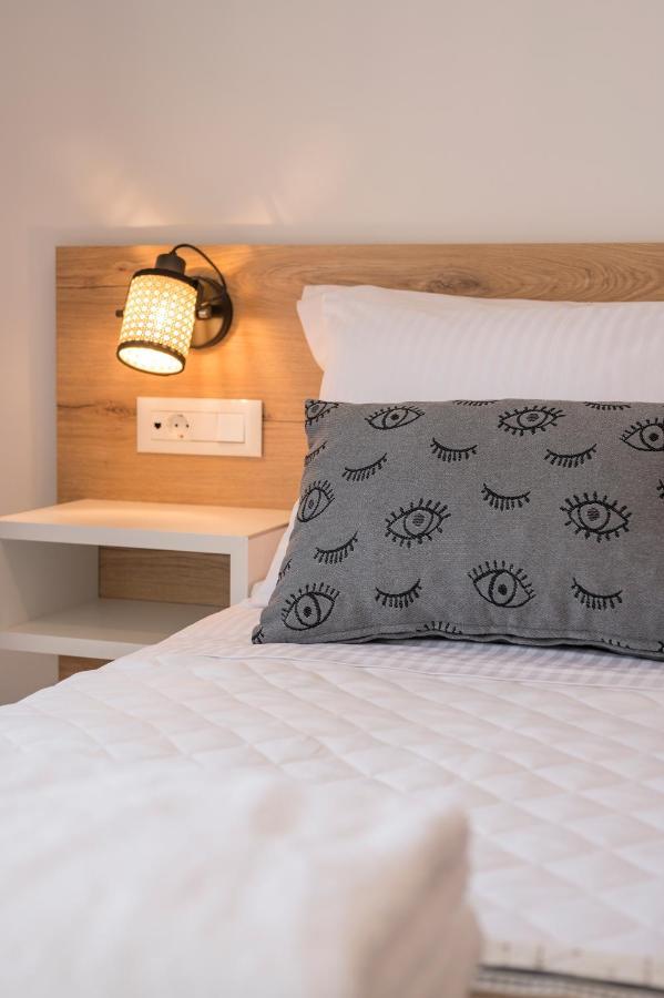 Indigo Blue Seaside Deluxe Apartments Kíssamos Zewnętrze zdjęcie