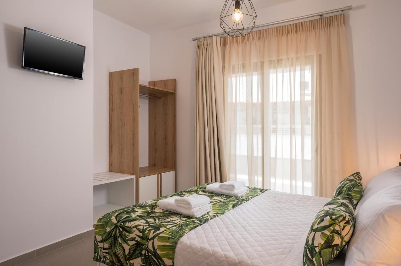 Indigo Blue Seaside Deluxe Apartments Kíssamos Zewnętrze zdjęcie